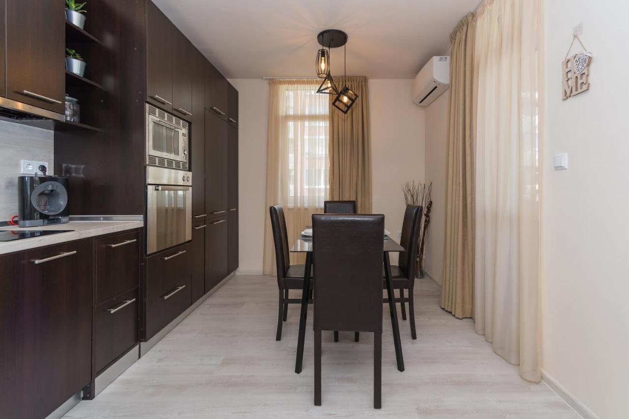 Alma Apartment - Stylish 1Bd Flat With Balcony By Flat Mаnager Plovdiv Extérieur photo